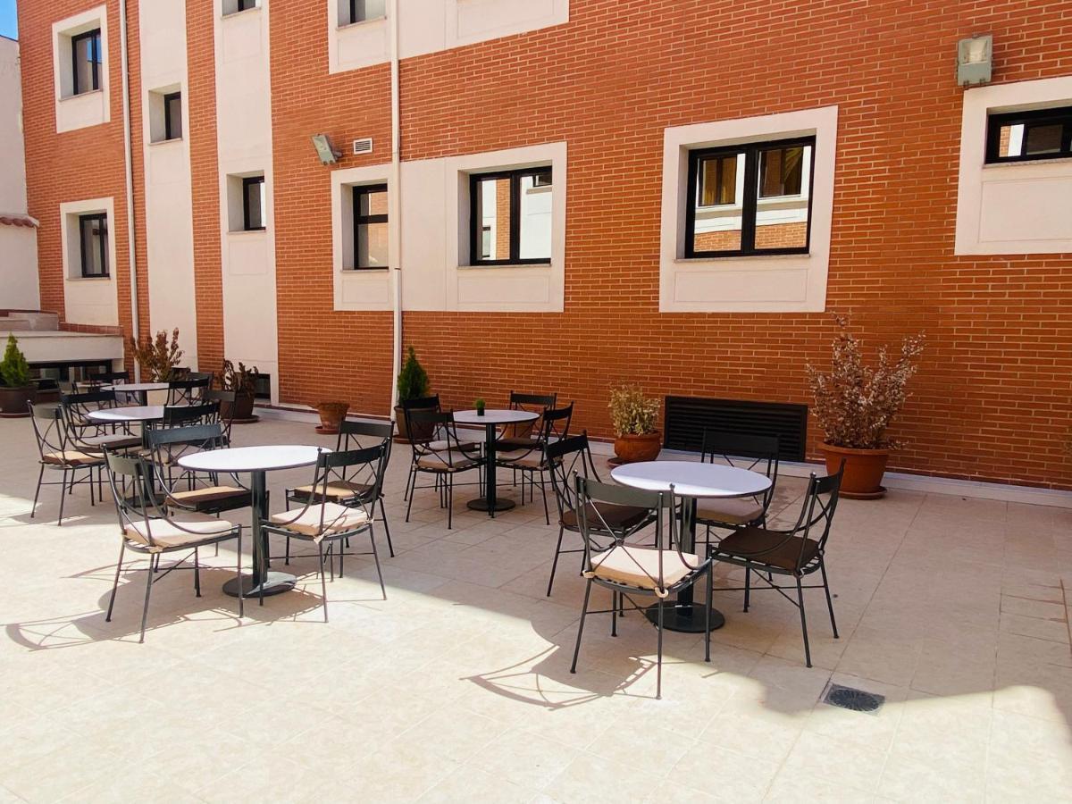 Hotel Equo Аранхес Екстериор снимка