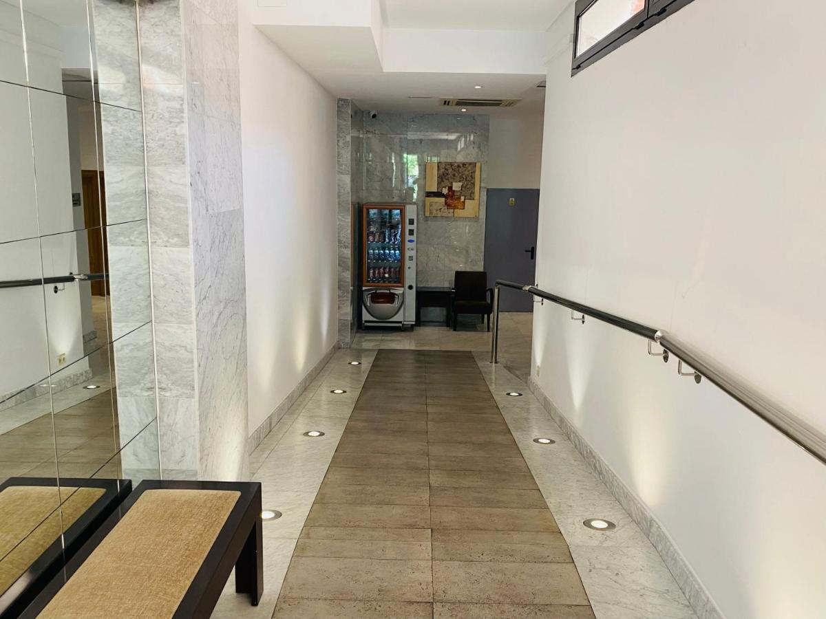 Hotel Equo Аранхес Екстериор снимка