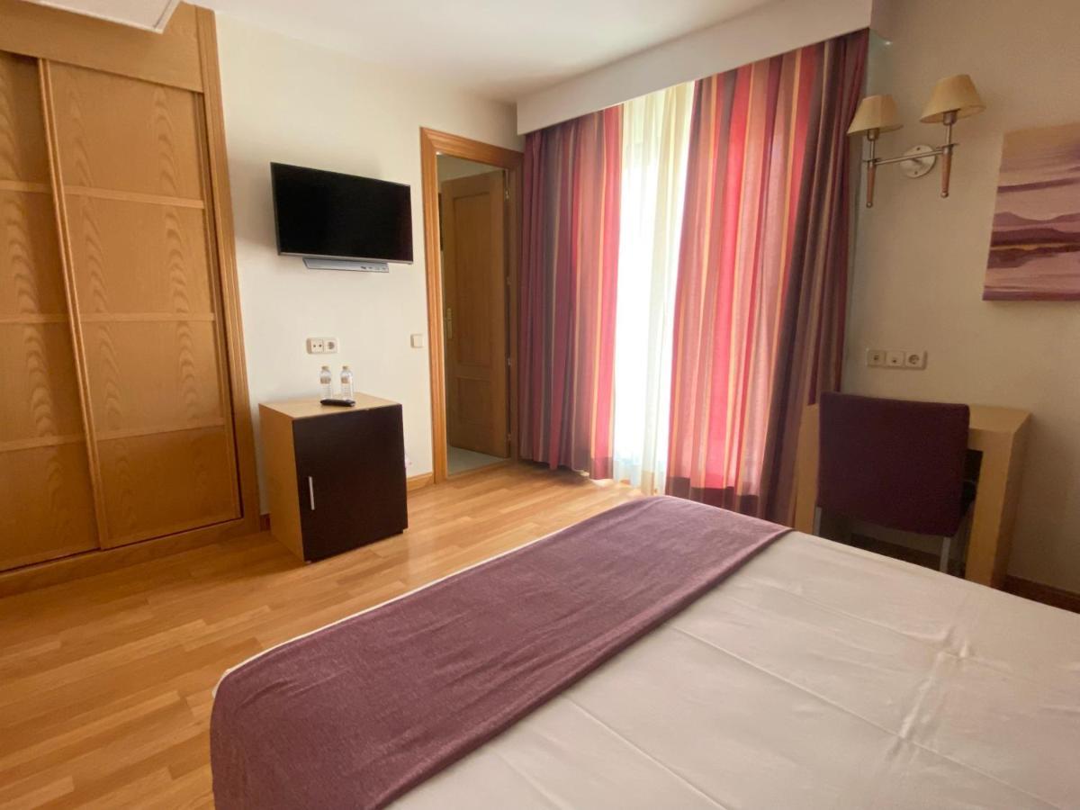 Hotel Equo Аранхес Екстериор снимка