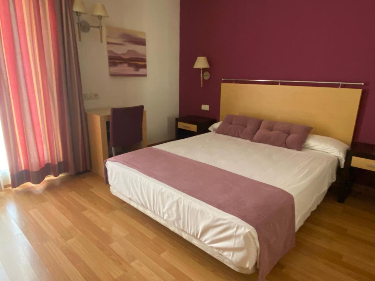 Hotel Equo Аранхес Екстериор снимка