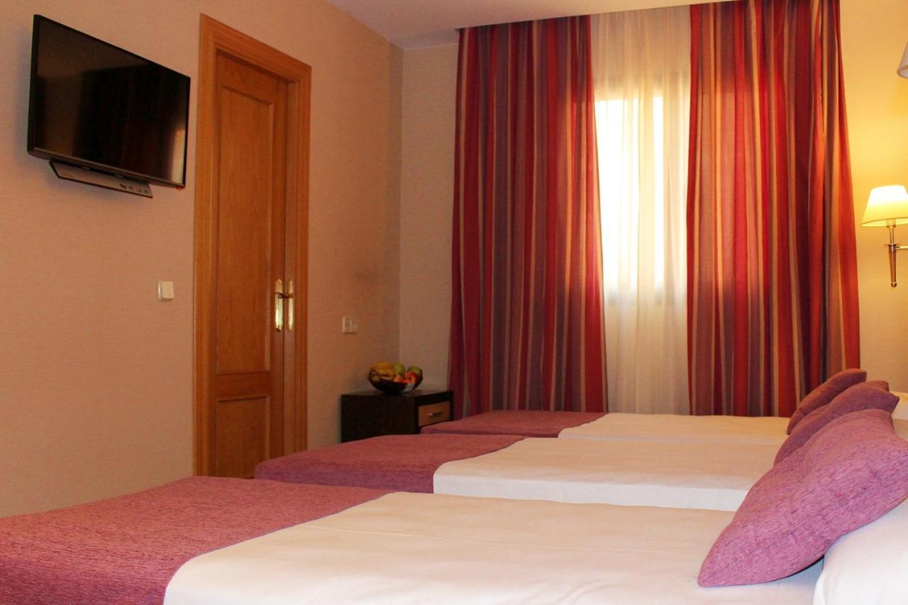 Hotel Equo Аранхес Стая снимка
